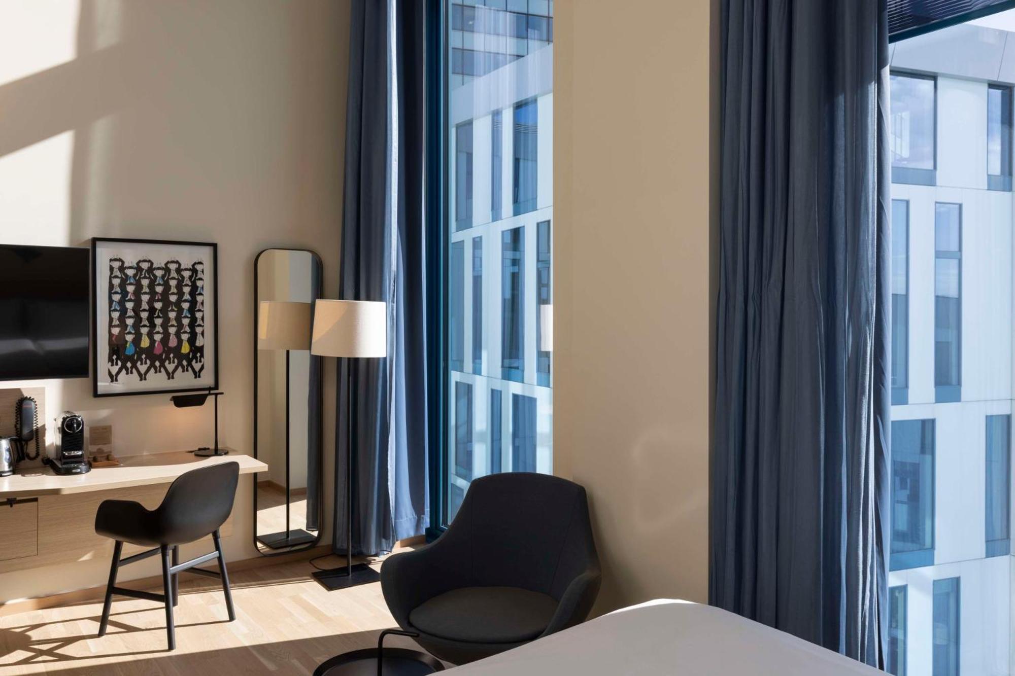Superior Plus Double Room access to the lounge "Living Room"