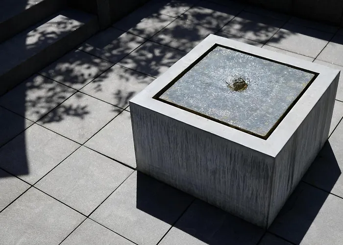 The George Hamburg Hotell